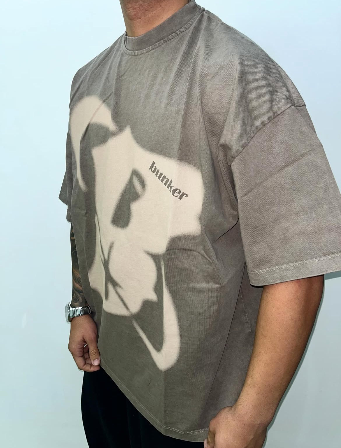 T-shirt bunker