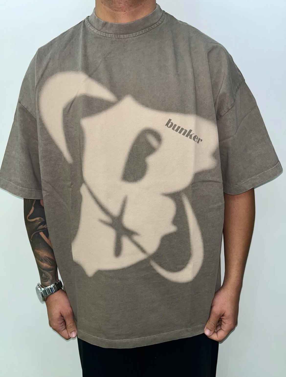 T-shirt bunker